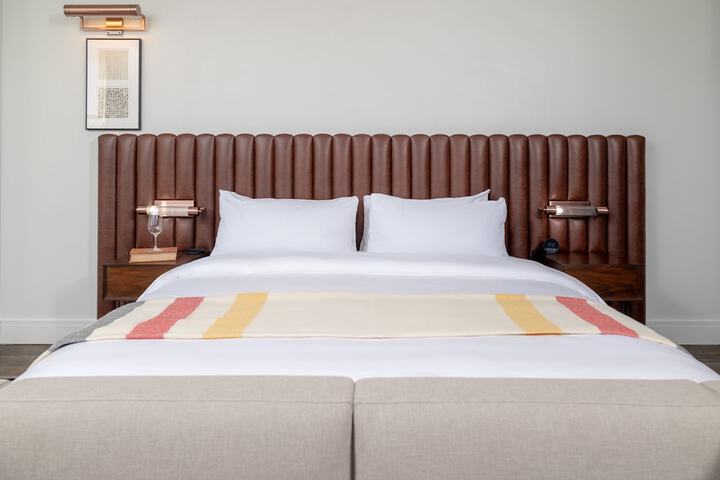 Surety Hotel Autograph Collection
