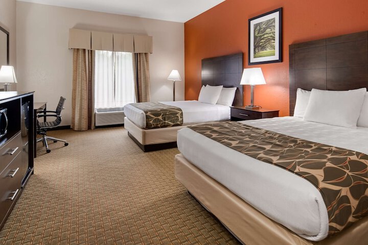 Room 14 of 25