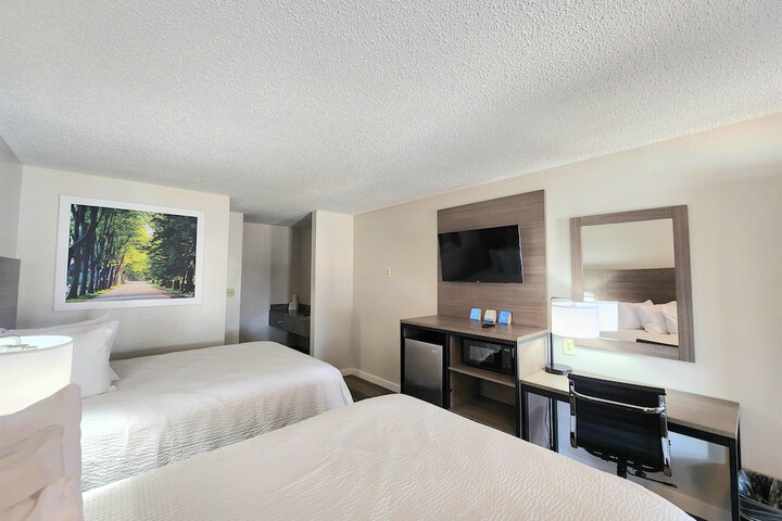 Days Inn by Wyndham San Marcos