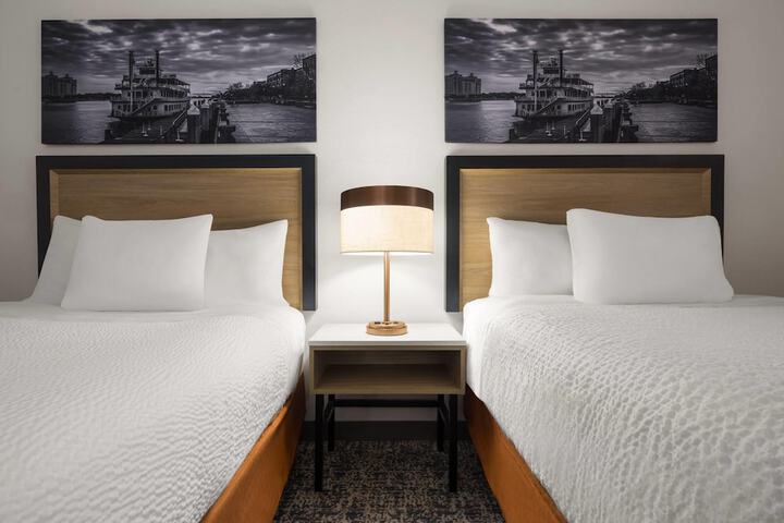 Baymont by Wyndham Savannah / Garden City
