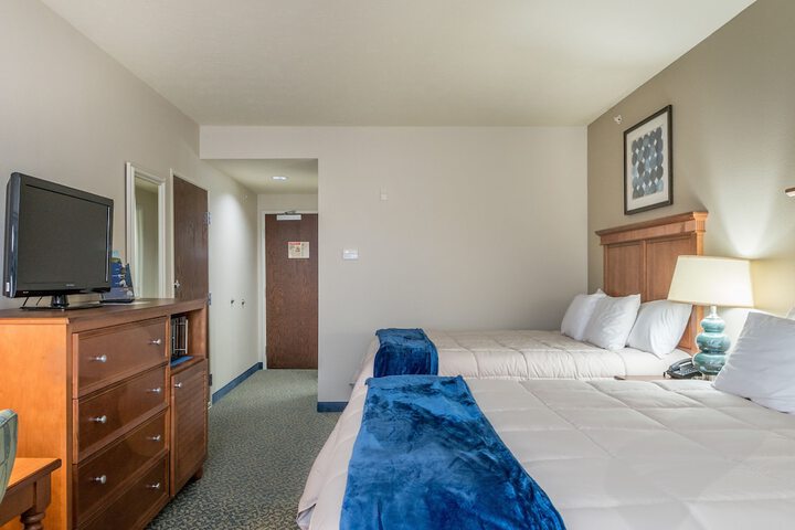 Room 12 of 32