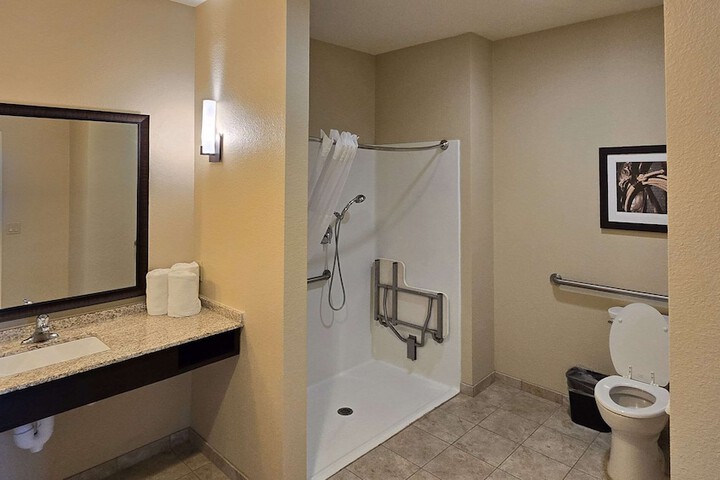 Room 9 of 29