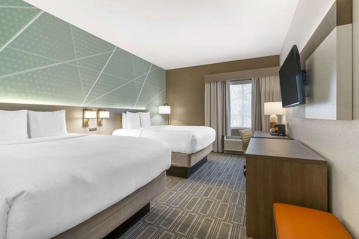 Room 46 of 60