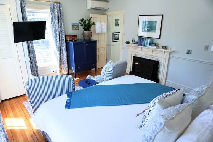 Room 34 of 41