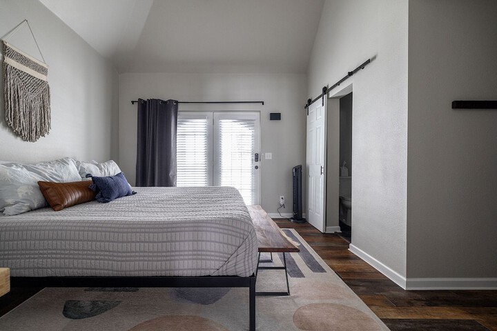 Room 35 of 150