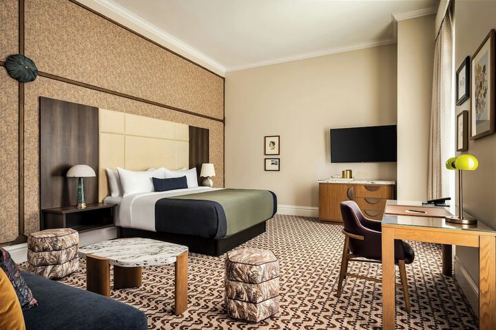 The Louie a Davenport Hotel, Autograph Collection