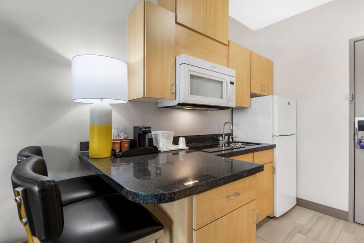 Comfort Inn Ballard-Roosevelt