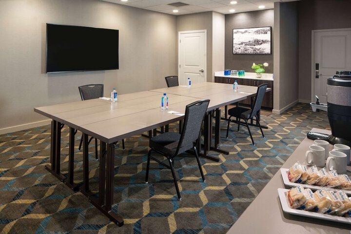Sonesta ES Suites Fairfax Fair Lakes