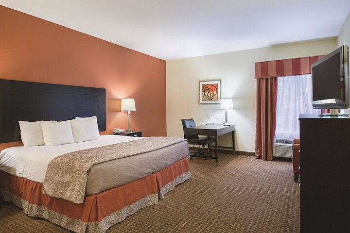 Room 28 of 61