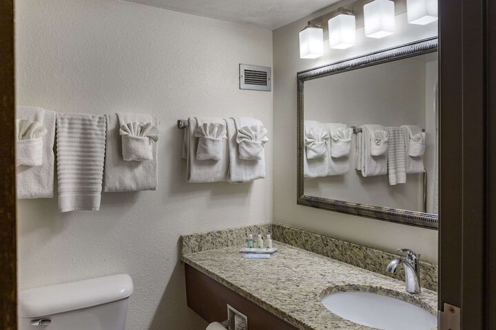 Quality Inn & Suites Zanesville City Center