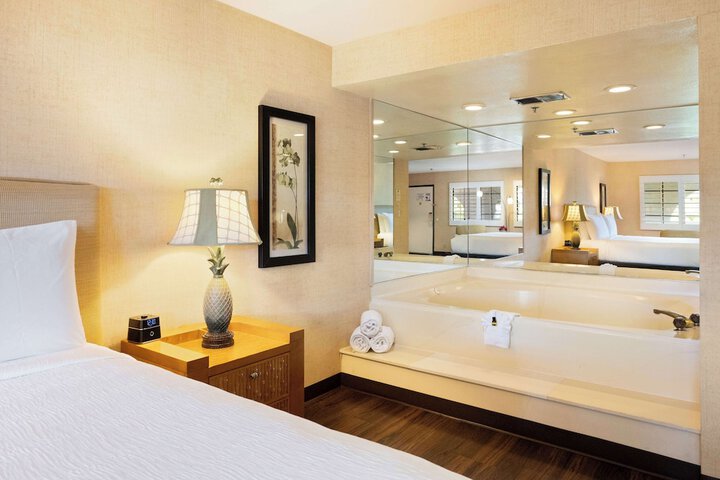 Best Western Plus Las Brisas Hotel