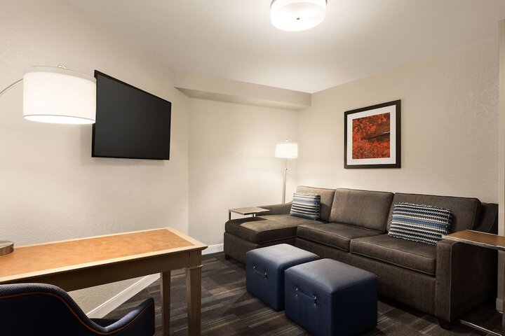 Room 34 of 52