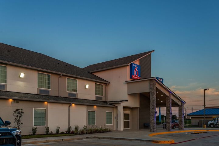Hotel 5 of 35