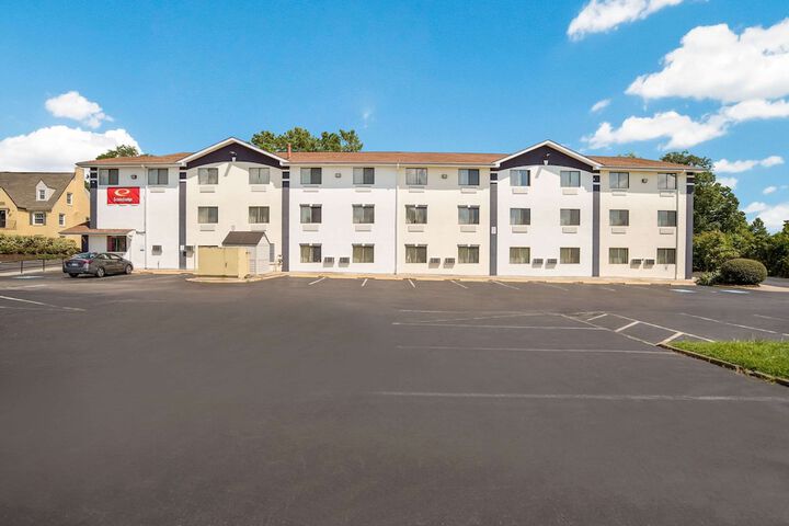 Hotel 3 of 56