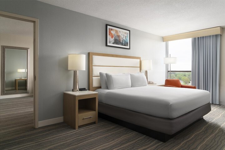 DoubleTree by Hilton Virginia Beach