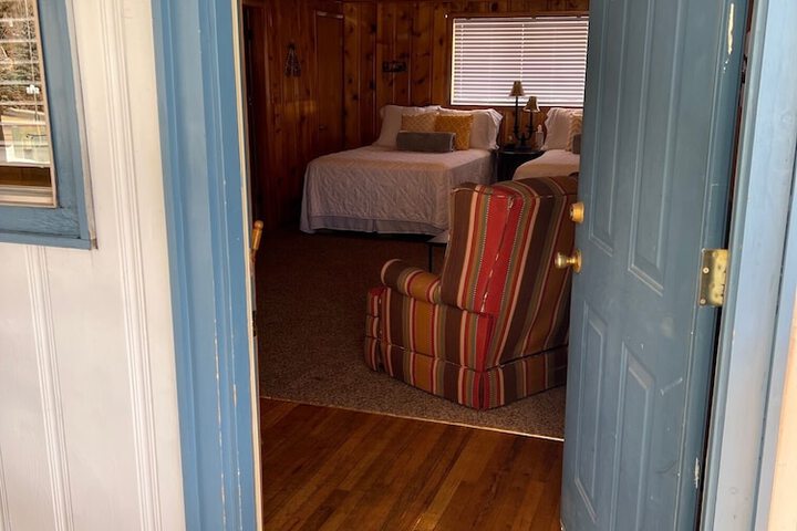 Room 93 of 236