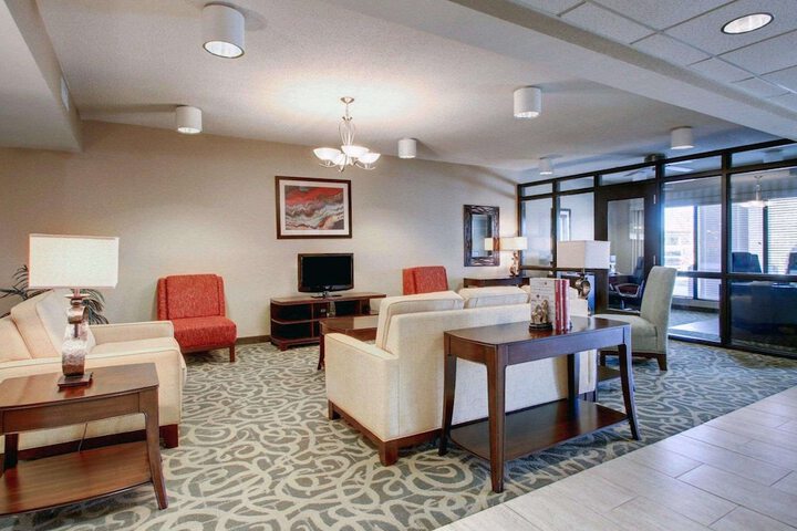 Hotel Interior 7 of 33