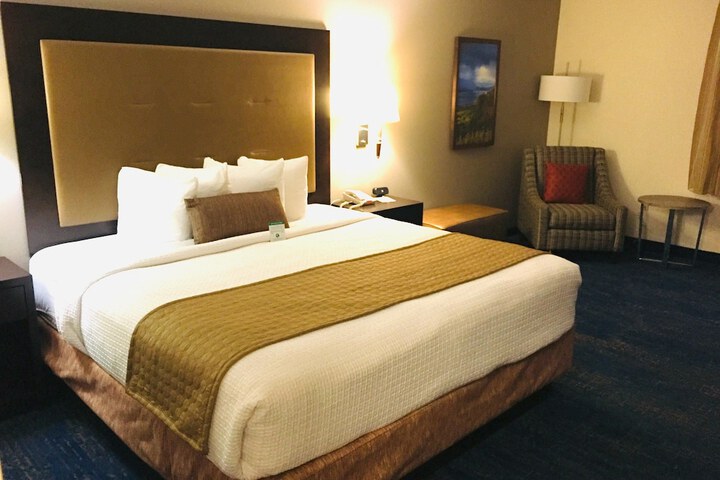 Room 25 of 51