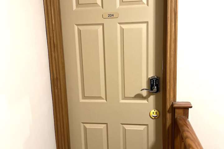 Room 29 of 64
