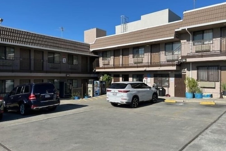 Hotel 3 of 41