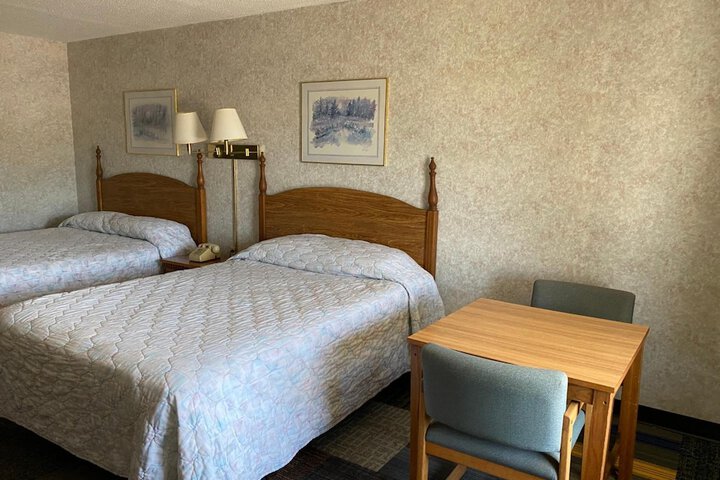 Room 33 of 50