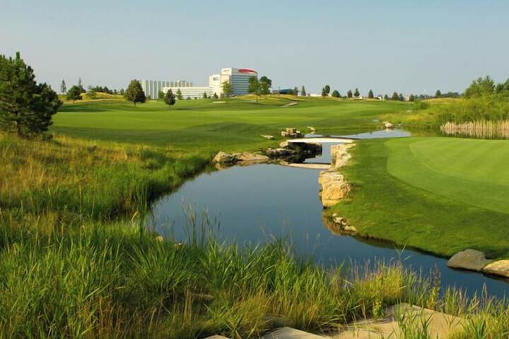 Mystic Lake Casino Hotel