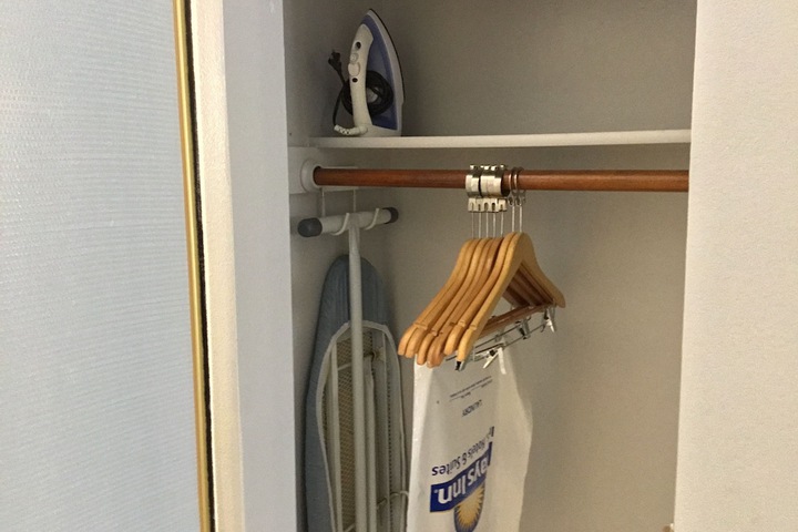 Room 45 of 76