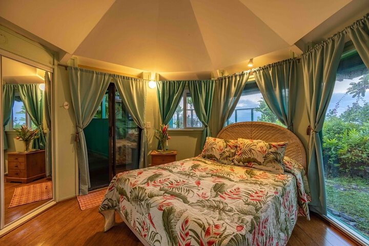 Hale Akua Garden Farm & Eco-Retreat