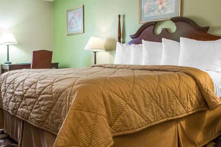 Quality Inn Broken Arrow - Tulsa