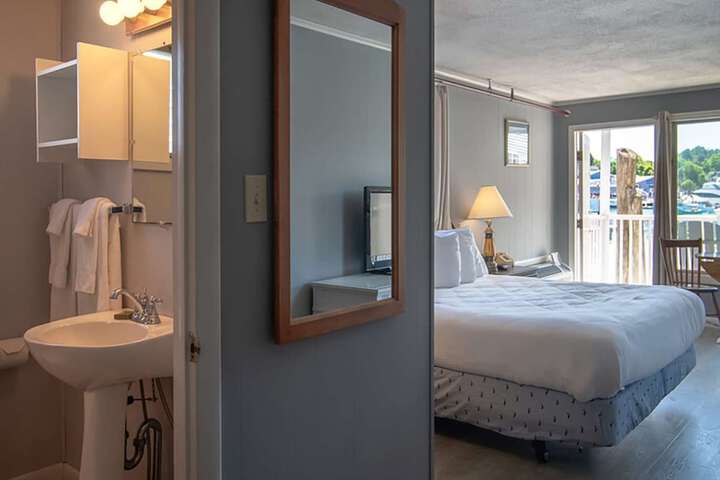 Room 67 of 247