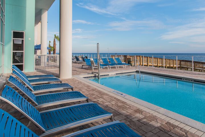 Hampton Inn & Suites Panama City Beach-Beachfront