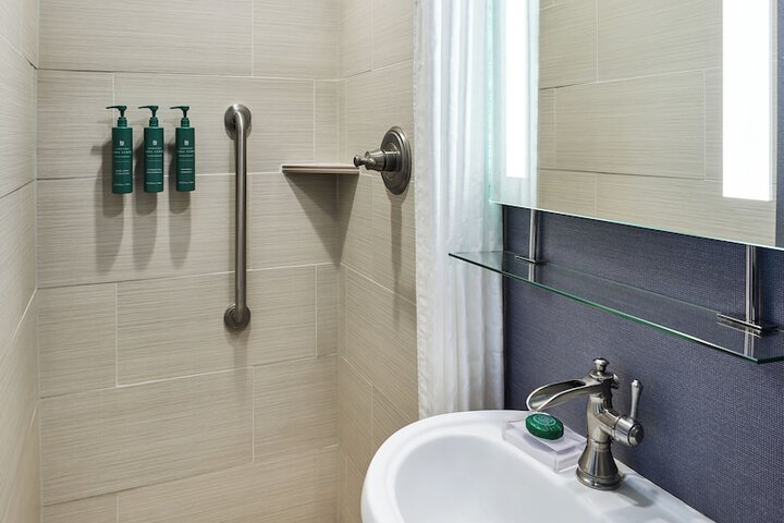 Hotel Alex Johnson Rapid City Curio Collection by Hilton