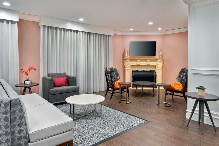 Hampton Inn & Suites Hartford / Farmington