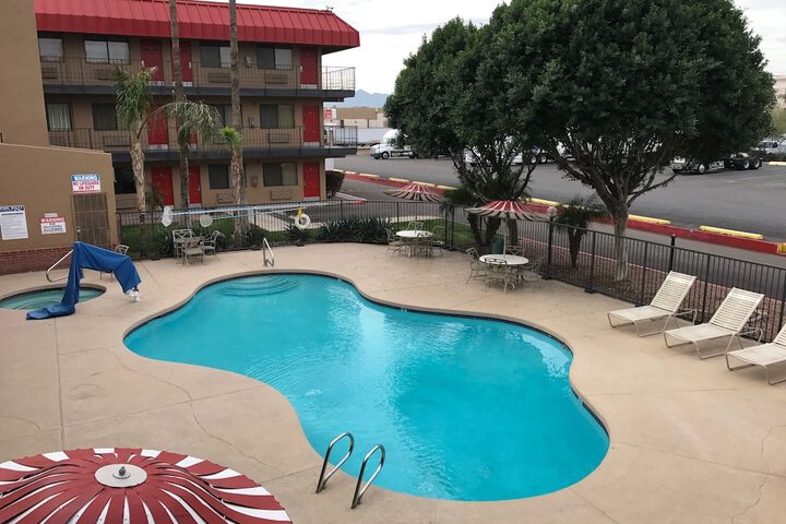 Pool 8 of 38