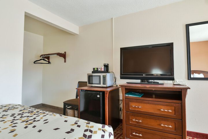 Room 18 of 46