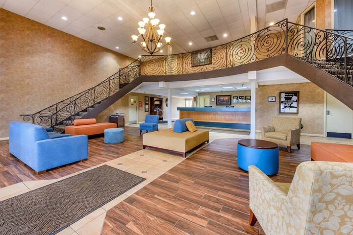 Hotel Interior 14 of 42