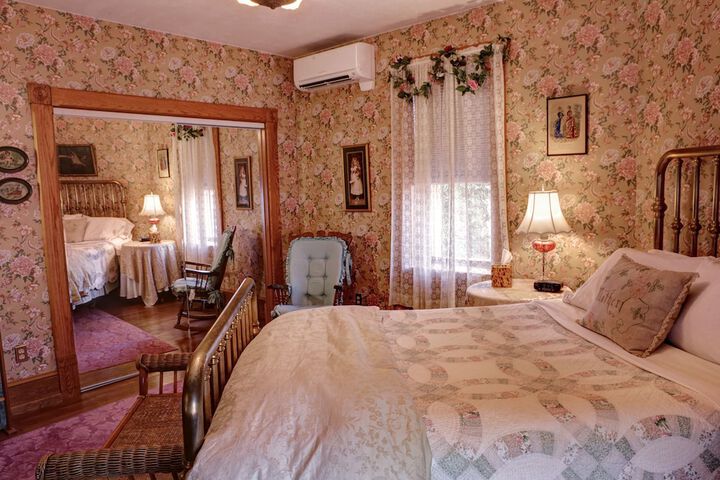 Room 15 of 42