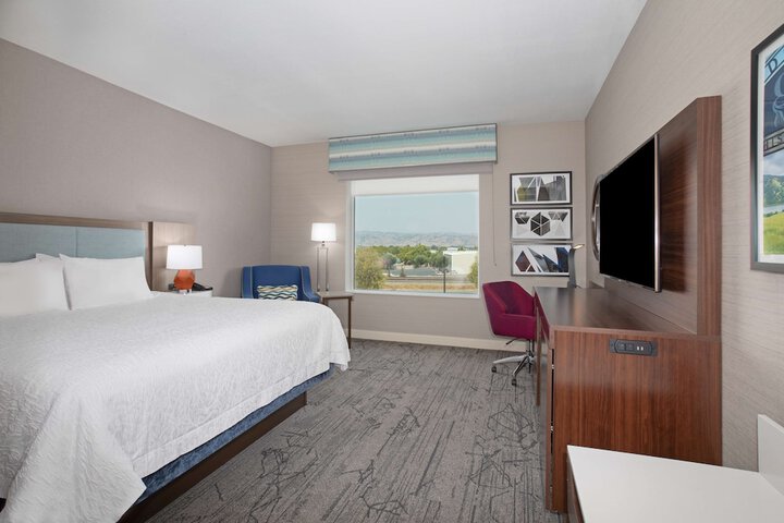 Room 22 of 42