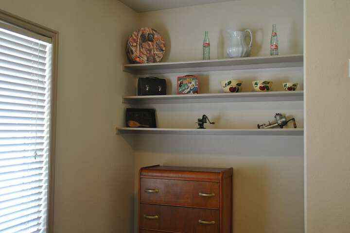 Room 64 of 97