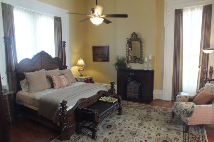 The Pepin Mansion Historic B & B