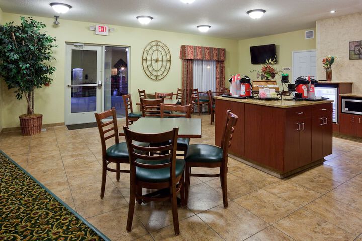 GrandStay Residential Suites Hotel