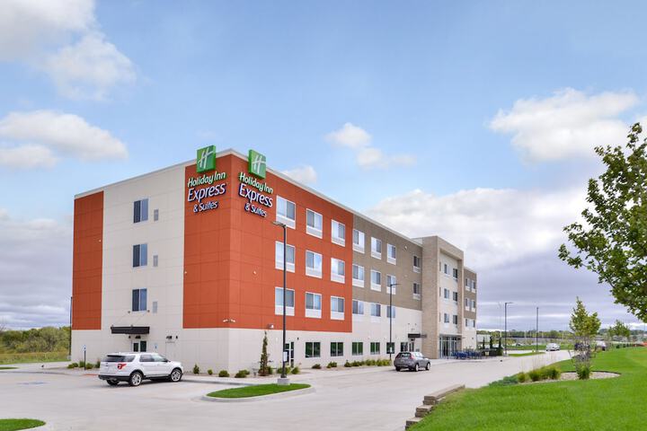 Hotel 8 of 55