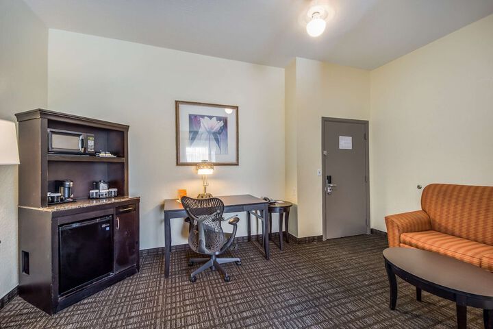 Room 96 of 115