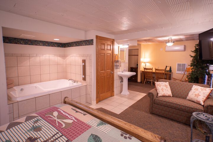 Hot Tub 119 of 119
