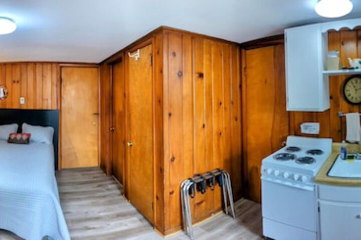 Room 81 of 140