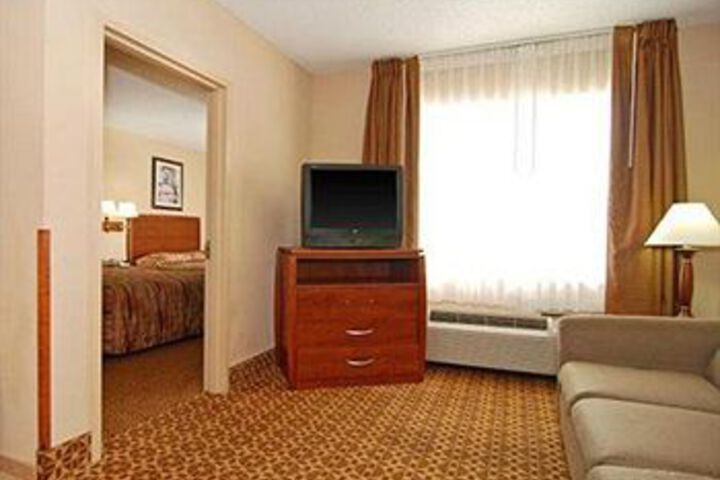 MainStay Suites