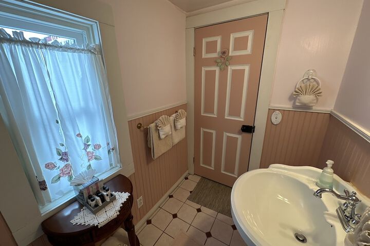 Room 13 of 74