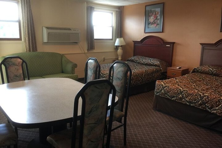 Room 15 of 24