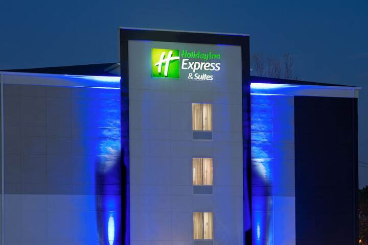 Hotel 5 of 43