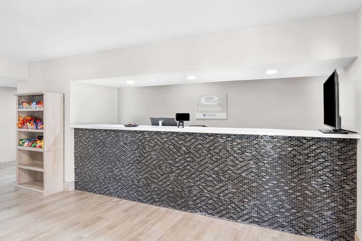 Econo Lodge Inn & Suites Ocean Springs - Biloxi